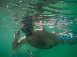 WPT telling me he can hear the coral crackling (notice how the fish come up to swimmers)